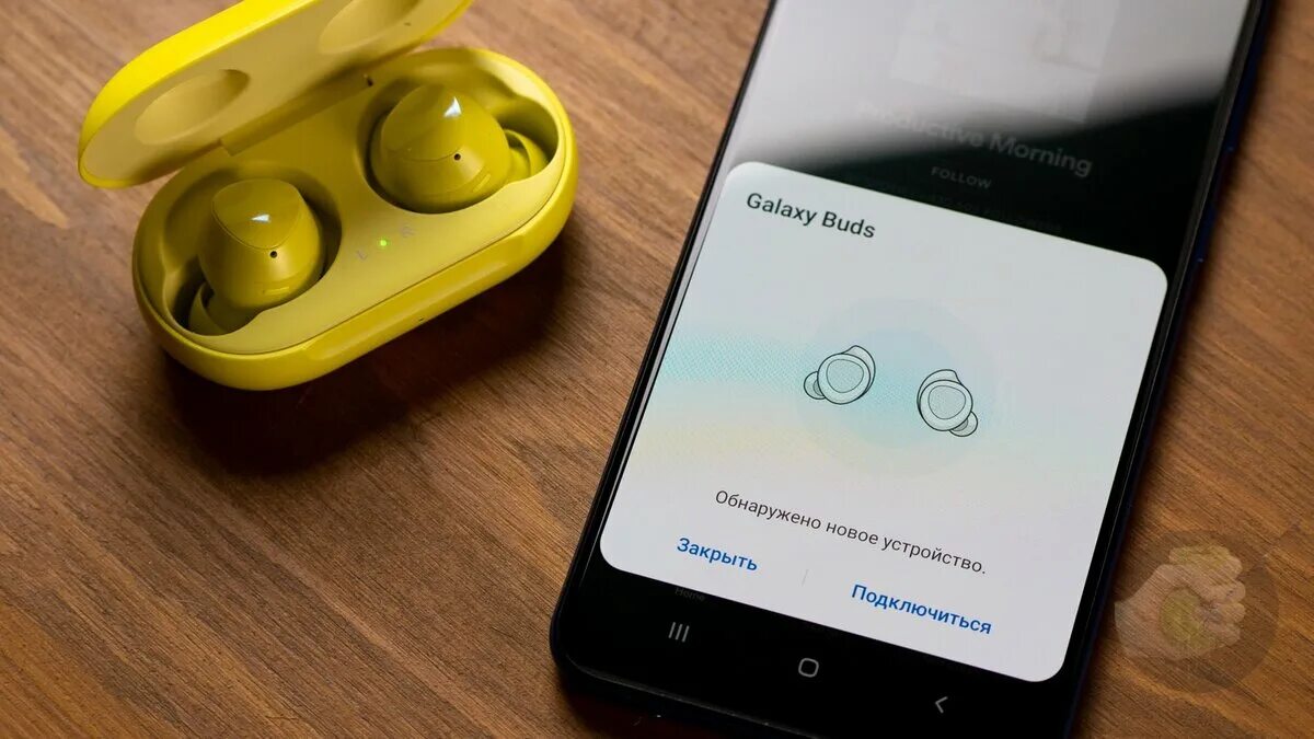 Galaxy buds как подключить к телефону Обзор совсем беспроводных наушников Samsung Galaxy Buds Wylsacom Дзен