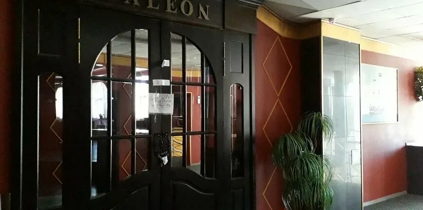 Galeon ул гагарина 164 фото В Рязани закрыли ресторан из-за коронавирусных нарушений - COVID-19 - ГТРК ОКА