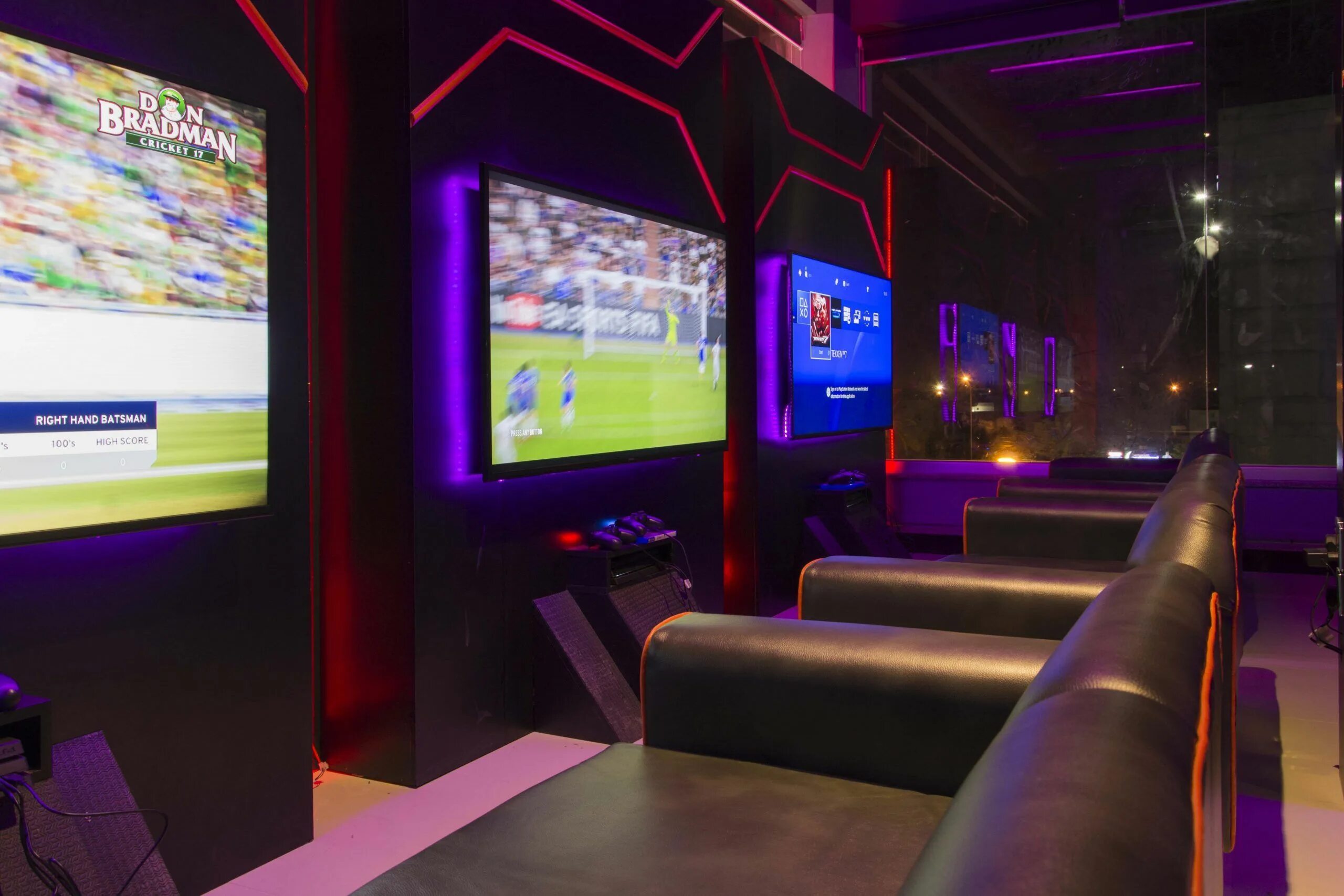 Game zone пушкинская ул 70а фото Playstation Game Zone Interior Design Gaming lounge, Video game rooms, Video gam