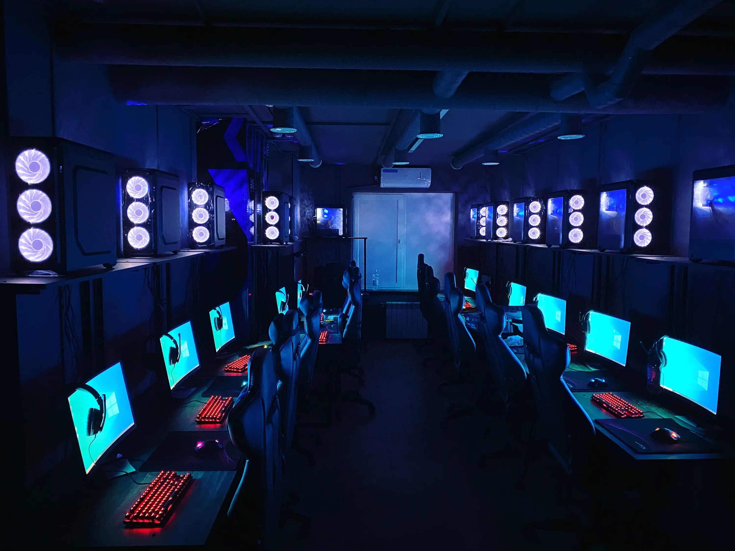 Gamer ул кирова 48 фото Больше не работает: True Gamers, компьютерный клуб, Приморский край, Владивосток