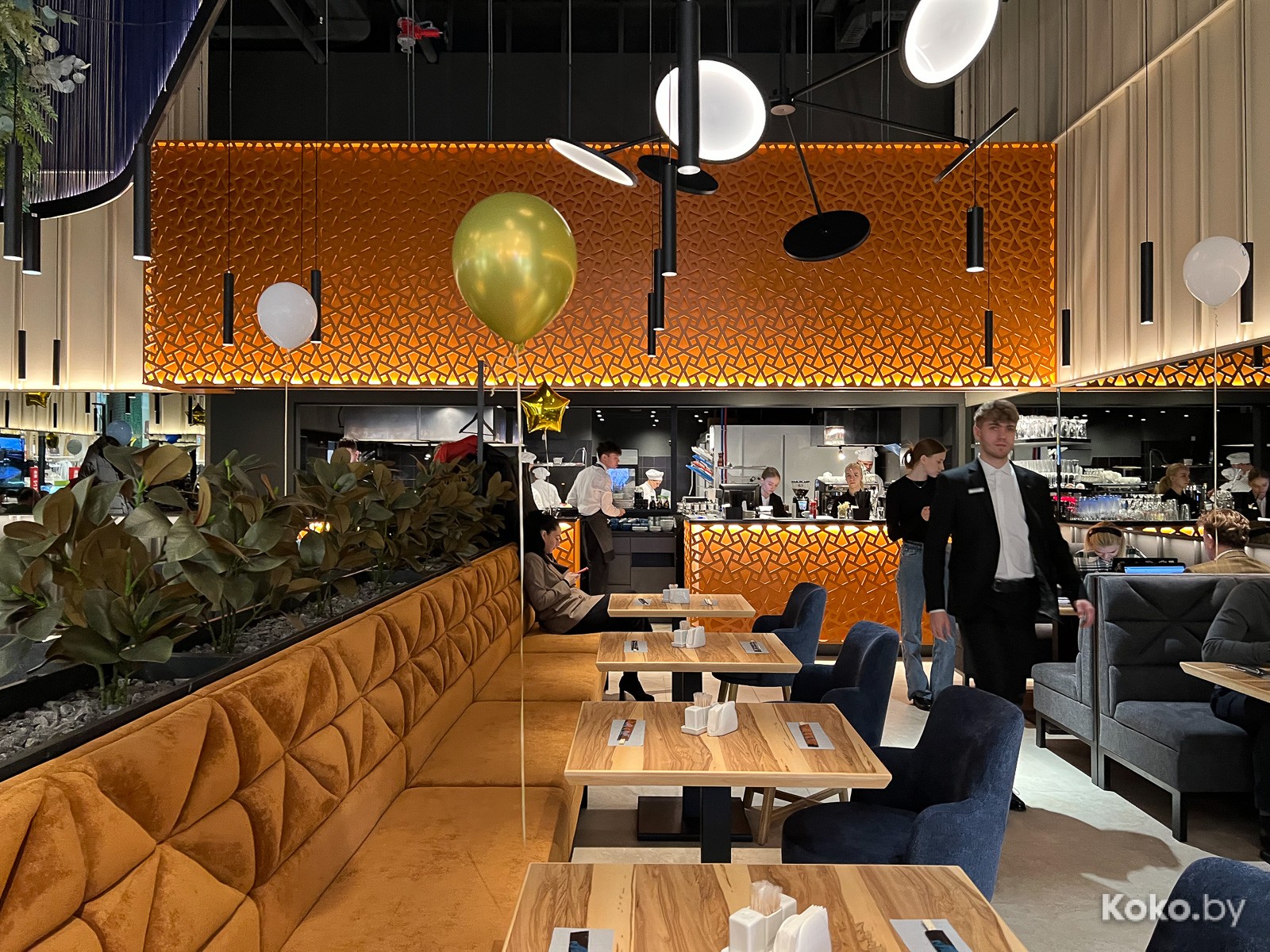 Gan bei ул петра мстиславца 11 фото Сколько нужно зажать в кулачке простому айтишнику, чтобы поесть в новом ресторан