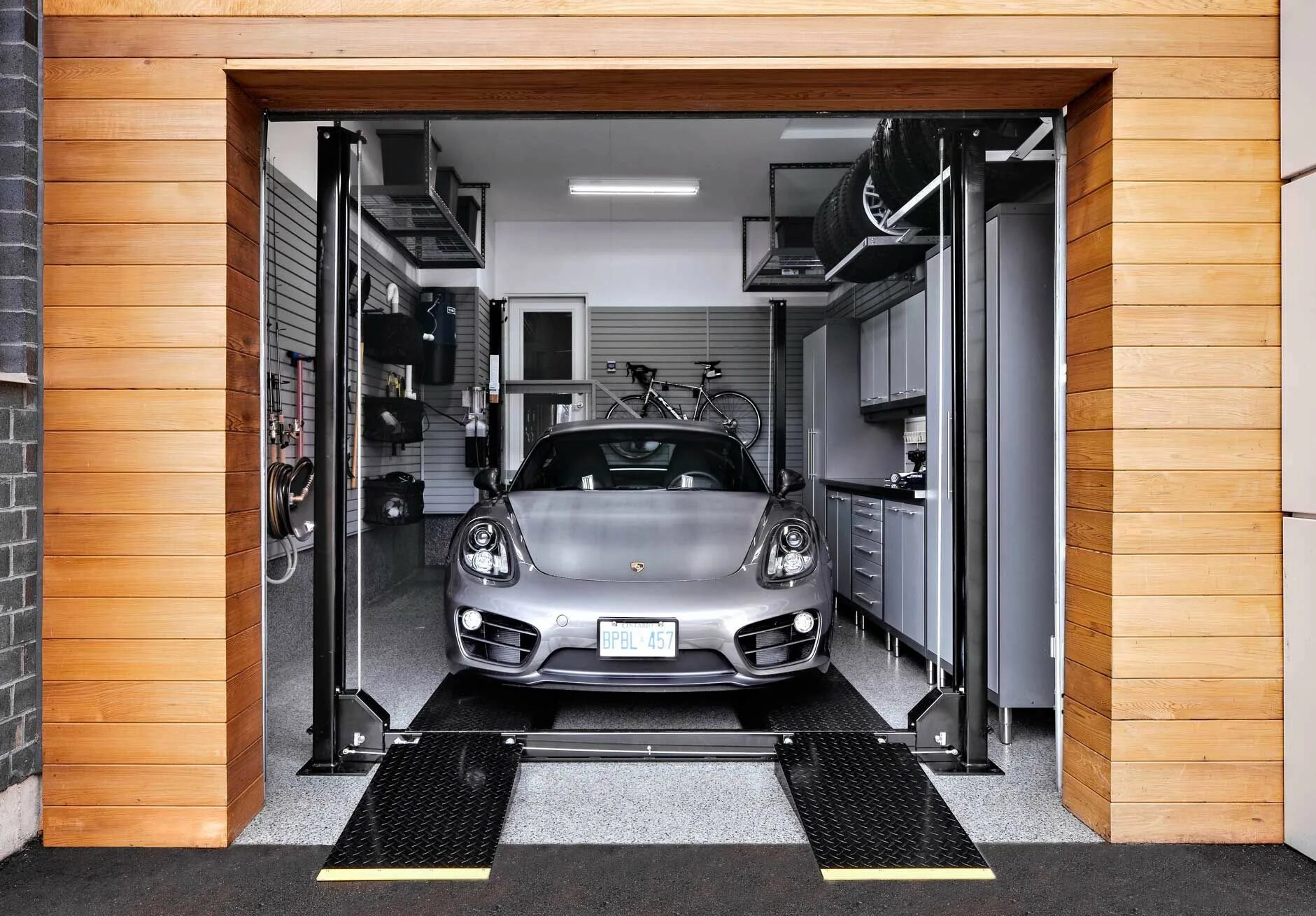 Garage ул кирова 25 фото A one-car garage that's fit for two Garage design, Car garage, Garage design int