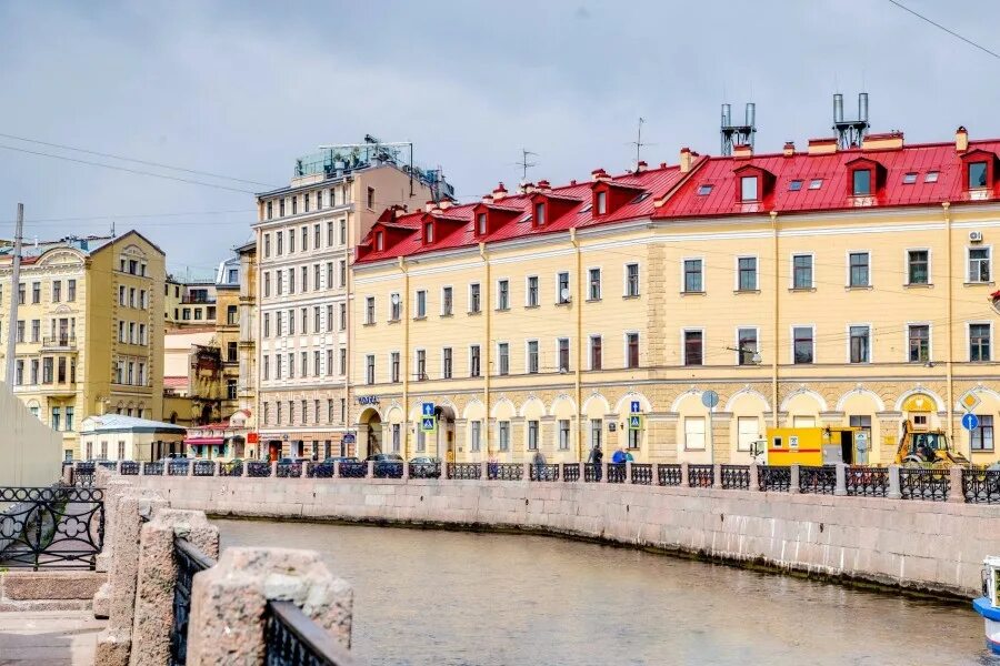 Garageest 2016 наб реки мойки 55 фото Миллионная ул., 6-8 Yablor.ru