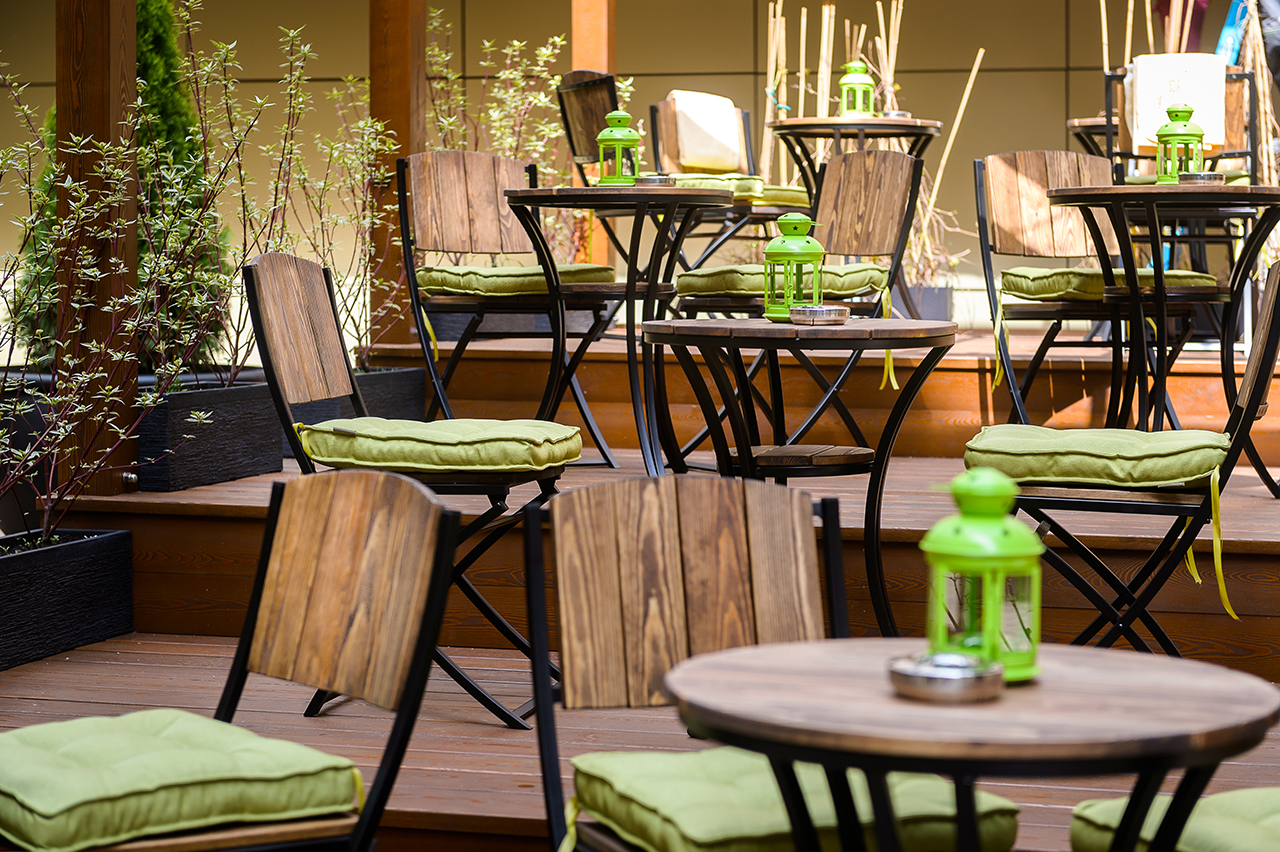 Garden cafe ул максима горького 39 фото Московский завтрак на верандах" в Plaza Garden Cafe