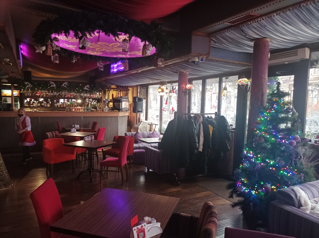 Garden club просп кирова 47 пятигорск фото Tysyacha I Odna Noch, cafe, Pyatigorsk, prospekt Kirova, 39 - Yandex Maps