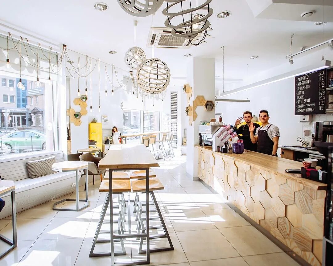 Garden coffee ул республики 42 тюмень фото Panorama: Garden, coffee shop, Tyumen, Sovetskaya Street, 51к3 - Yandex Maps