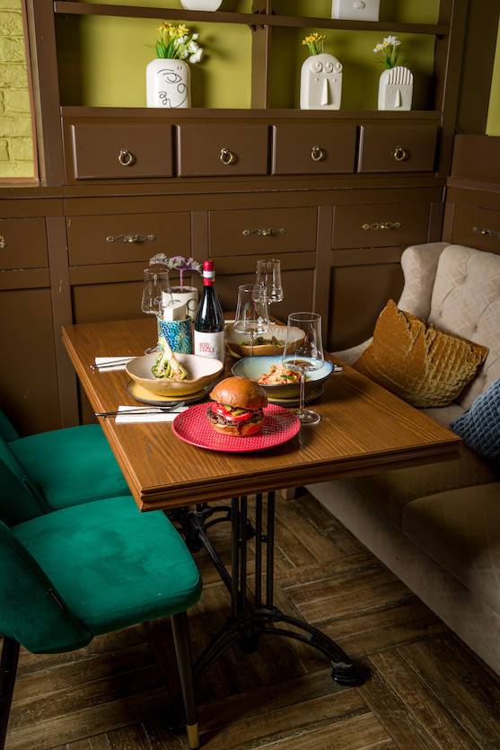 Garden kitchen ул верхняя масловка 2 фото Garden Kitchen Bistro, Ресторан, Основной альбом - Москва - Tabler