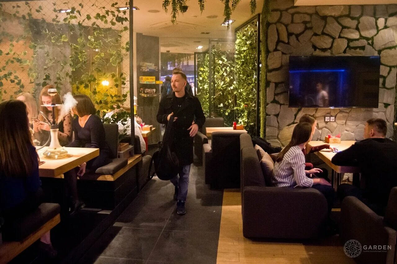 Garden lounge подмосковная ул 7 королев фото Garden lounge, hookah bar, Волгоград, улица Мира, 12 - Yandex Maps