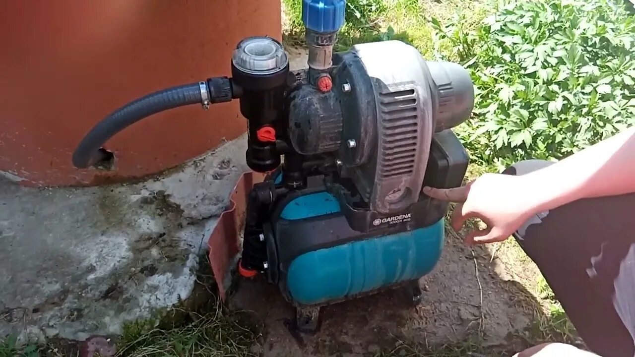 Gardena 3000 4 подключение Подключение и отключение насоса Гардена 3000/4 ЭКО на даче - YouTube