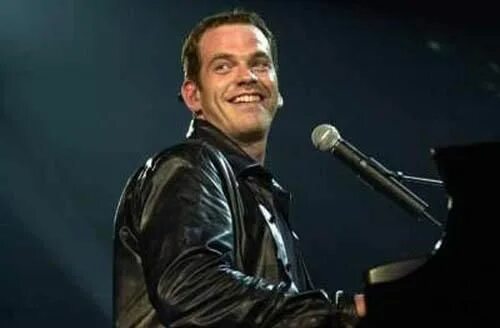 Garou певец фото Pin on My Love: Garou ♥ A good man, Singer, Musicals
