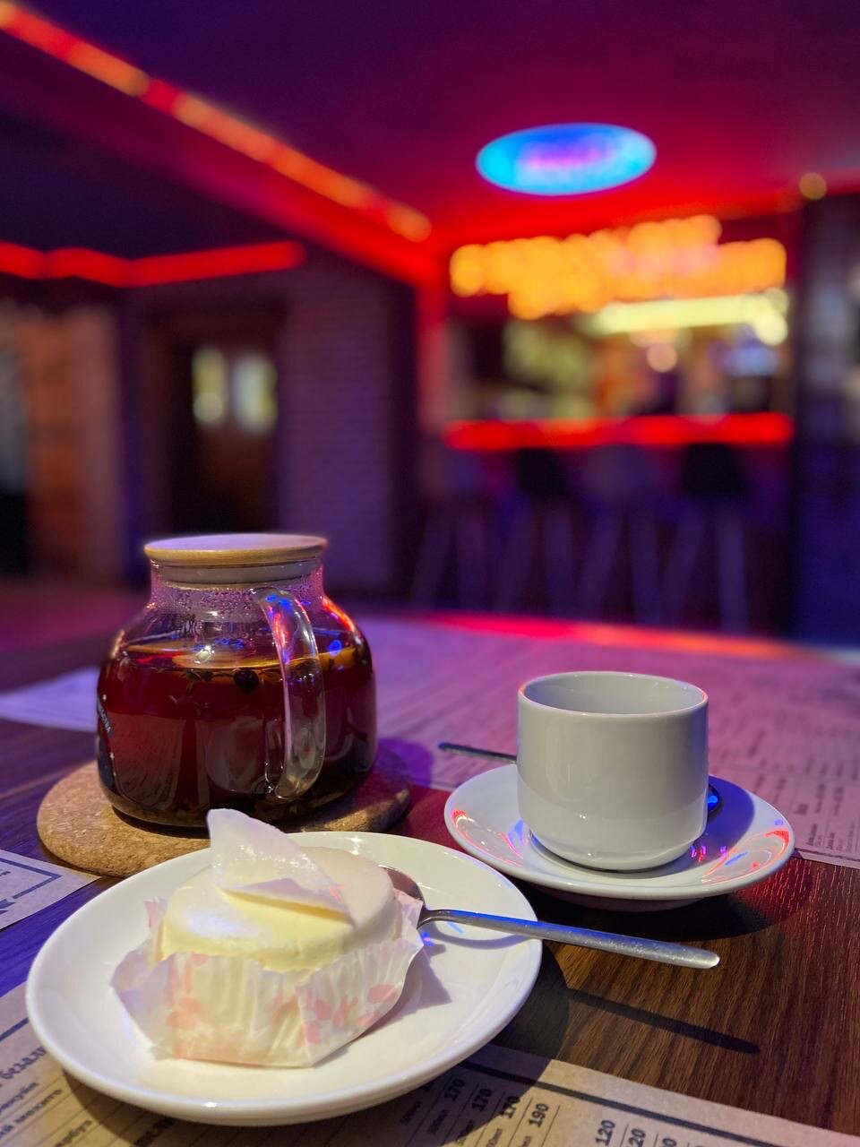 Gastrobar 13 восточная ул 15а фото Foto: Gastrobar 13, chilim-bar, Orenburg, Vostochnaya ulitsa, 15А - Yandex Maps