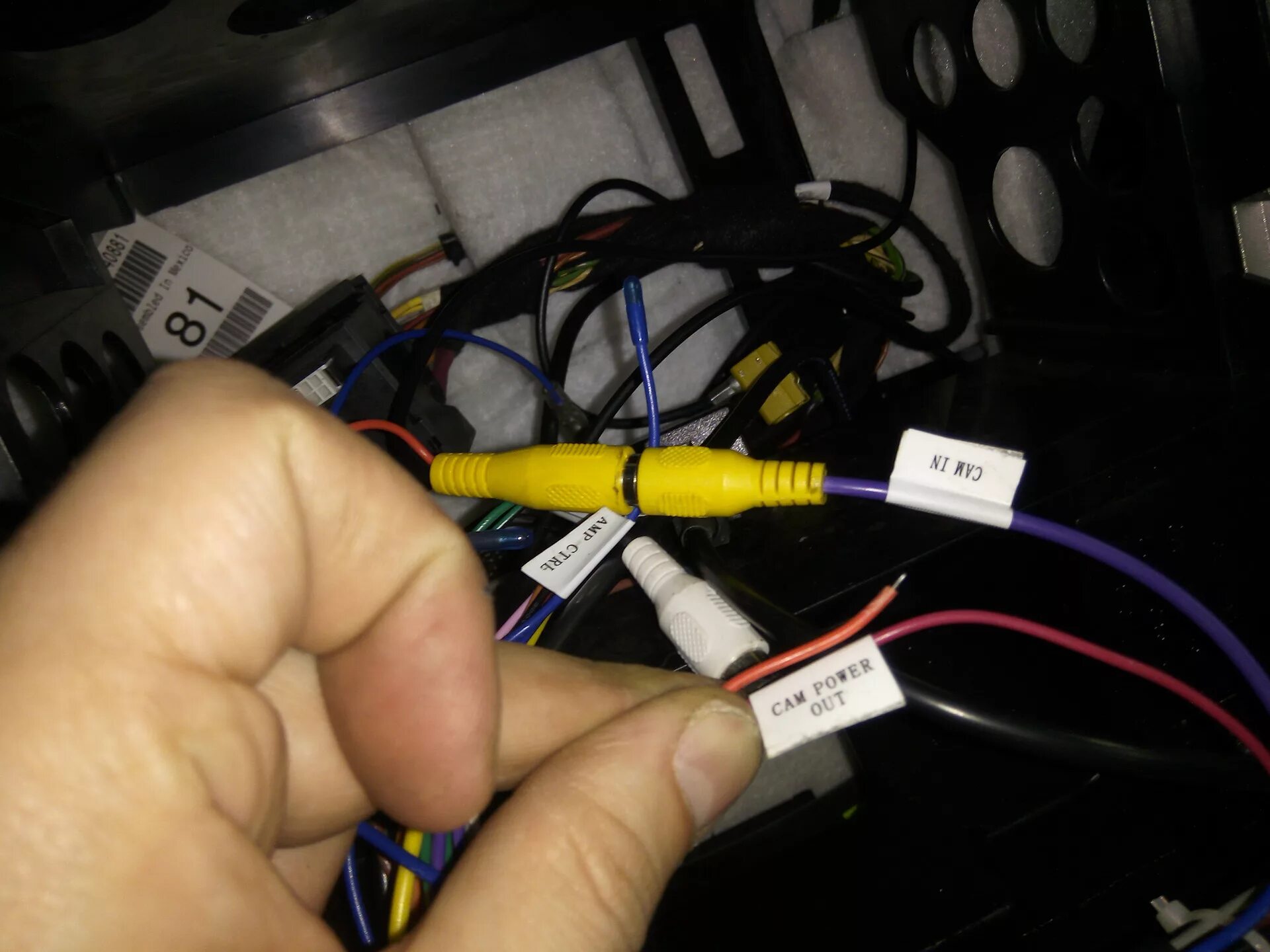 Gathers подключения камера заднего Подключение камеры заднего вида. - Mercedes-Benz R-Class (W251), 3,5 л, 2007 год