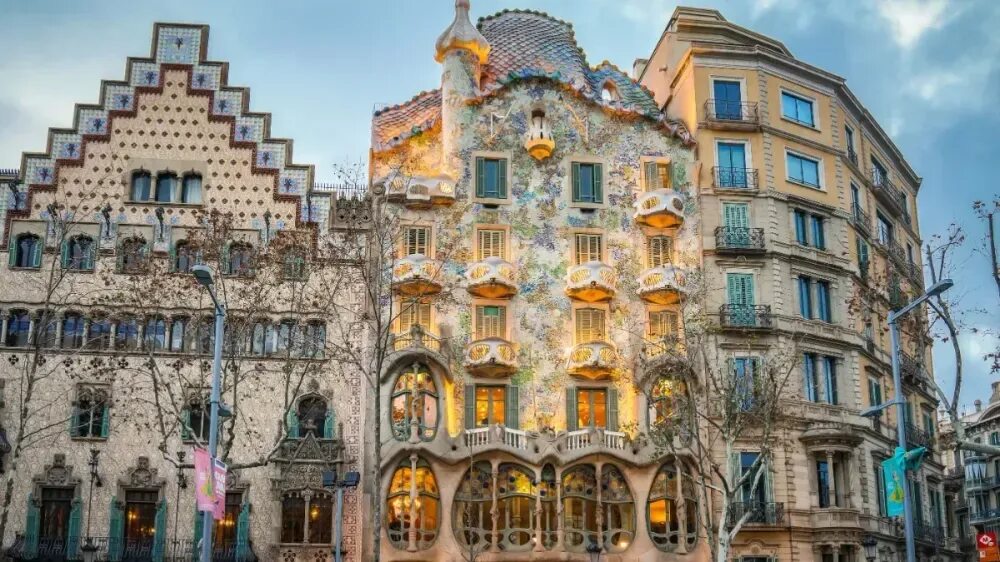 Gaudi ул мира 6а фото Дом Бальо - Антонио Гауди: история места