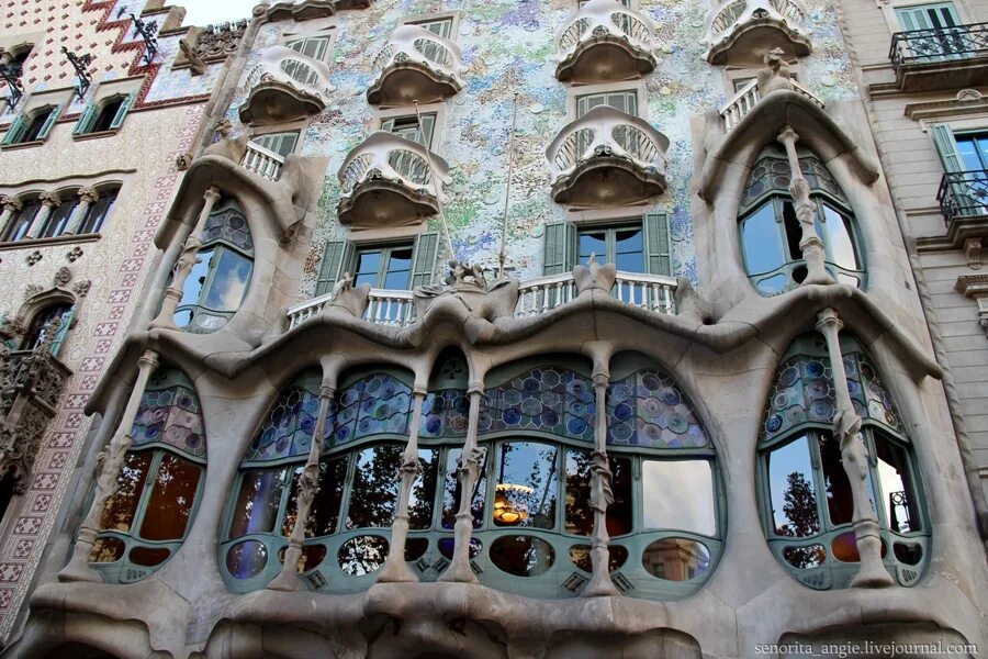 Gaudi ул мира 6а фото Мои архитектурные открытия на улицах Барселоны - путешествия и прочее - LiveJour