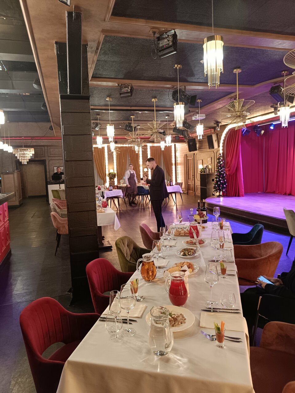 Gaudi ул володарского 103а первомайский район фото Фото: Gaudi, концертный зал, ул. Володарского, 103А, Первомайский район, Киров -