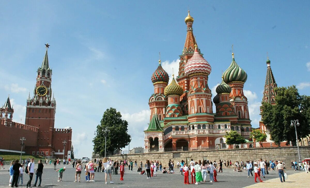 Gedonistica москва красная площадь фото Тайный визит Илона Маска в Москву. Расследование Newsweek потянуло на сенсацию Ц