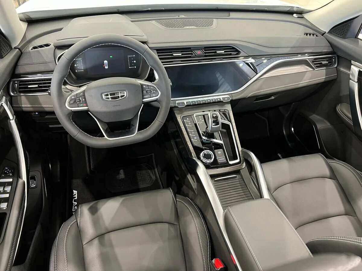 Geely atlas 2024 интерьер "Москвичи пересаживаются на китайцев". Впервые в истории в Москве в ТОП-5 сразу 