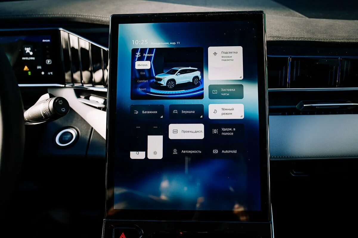 Geely atlas 2024 подключение телефона Машины Geely теперь другие - это и хорошо, и плохо. Обзор Atlas 2024