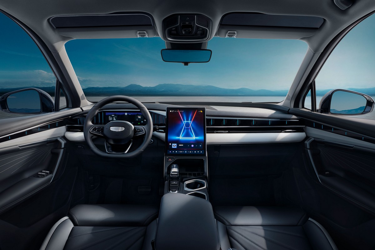 Geely atlas 2024 подключение телефона В Казахстане начинаются продажи новейшего Geely Atlas