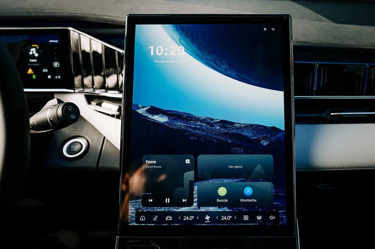 Geely atlas 2024 подключение телефона Машины Geely теперь другие - это и хорошо, и плохо. Обзор Atlas 2024