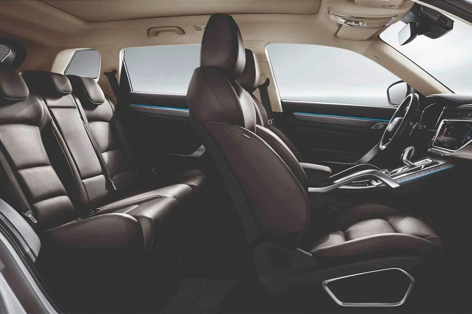 Geely atlas фото салона GEELY Atlas Pro 2024 - фото в новом кузове: салон, вид снаружи, багажник