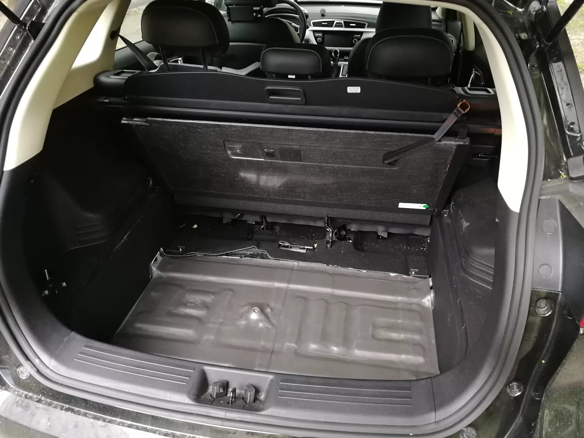 Geely atlas pro фото багажника Шумка и обустройство багажника - Geely Atlas (1G), 2,4 л, 2018 года тюнинг DRIVE