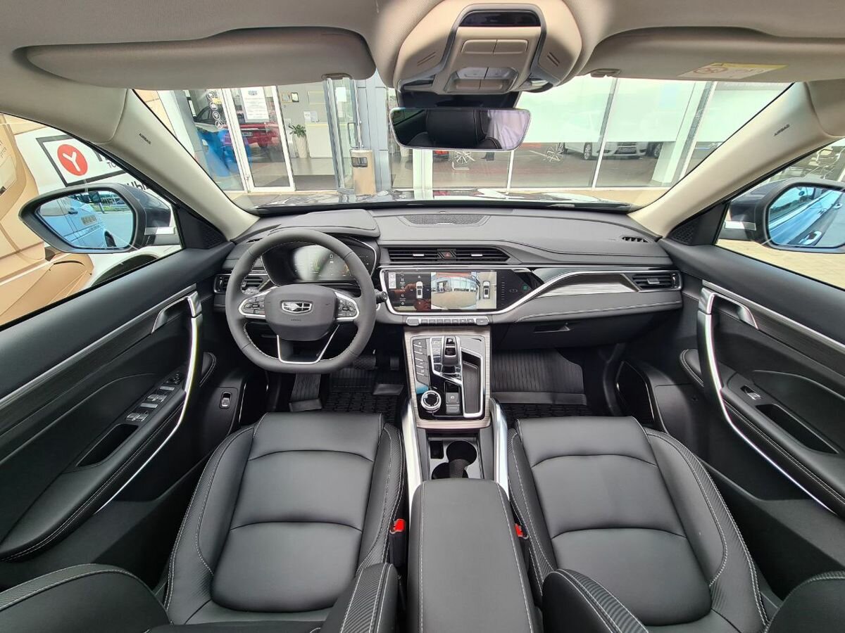 Geely atlas pro фото салона Купить новый Geely Atlas Pro 2021-2024 1.5 AMT (177 л.с.) 4WD бензин робот в Нов