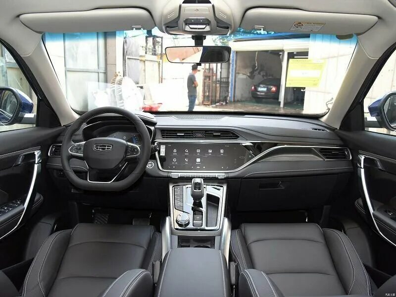 Geely atlas pro фото салона Купить б/у Geely Atlas Pro 2021-2024 1.5 AMT (177 л.с.) 4WD бензин робот в Смоле