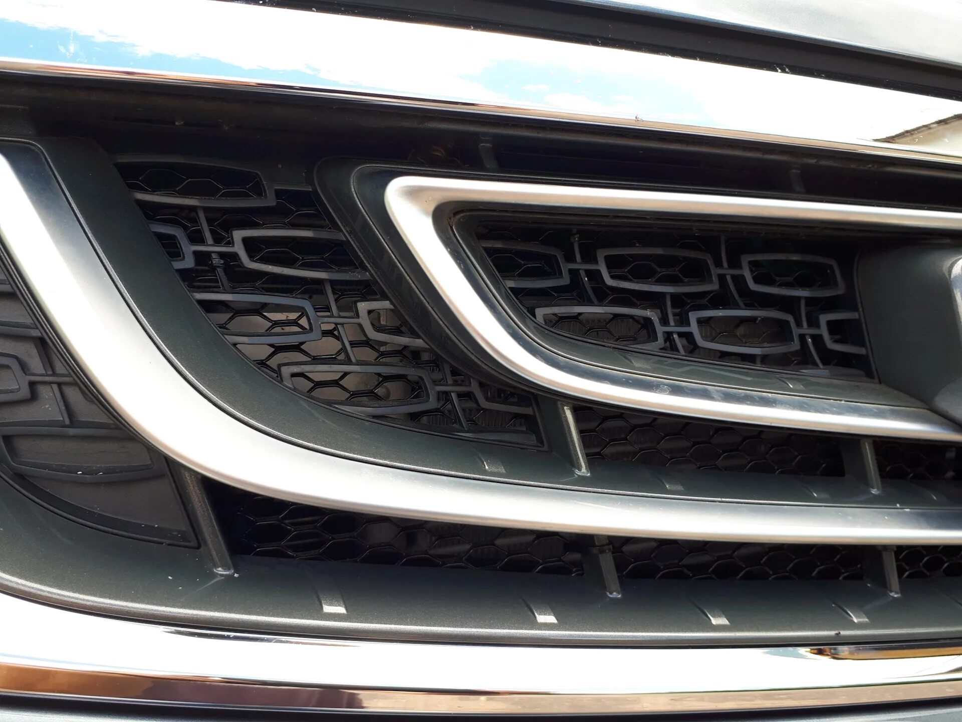 Geely atlas pro решетка радиатора тюнинг Защитная сетка в передний бампер - Geely Atlas (1G), 2,4 л, 2019 года аксессуары