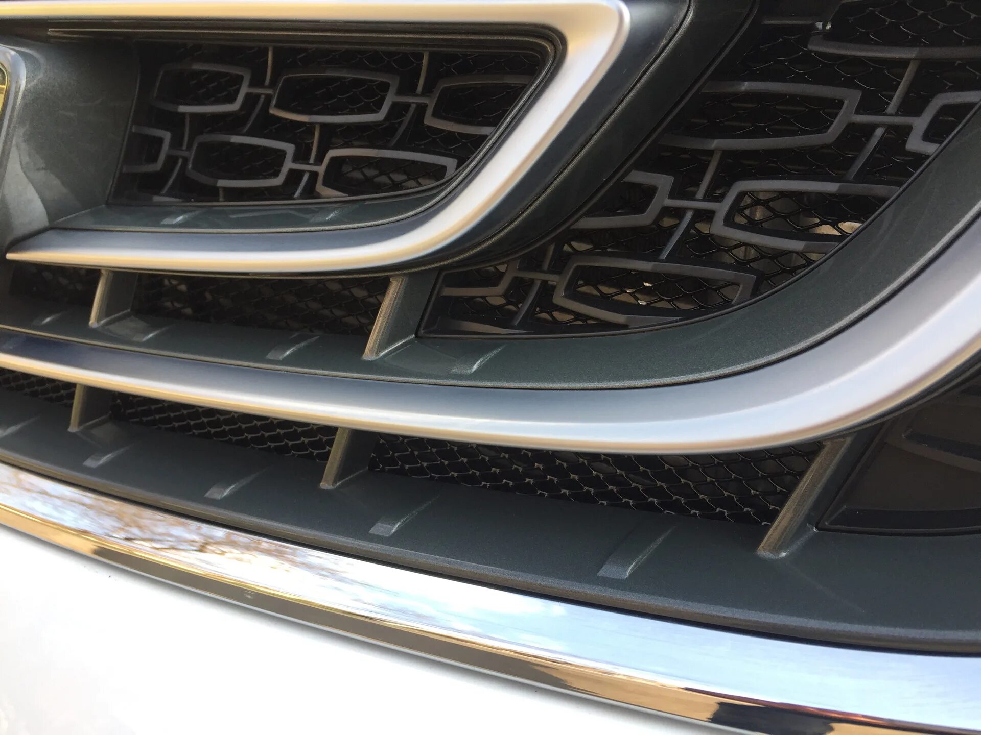 Geely atlas pro решетка радиатора тюнинг Установки сетки в решетку Радиатора - Geely Atlas (1G), 1,8 л, 2019 года аксессу