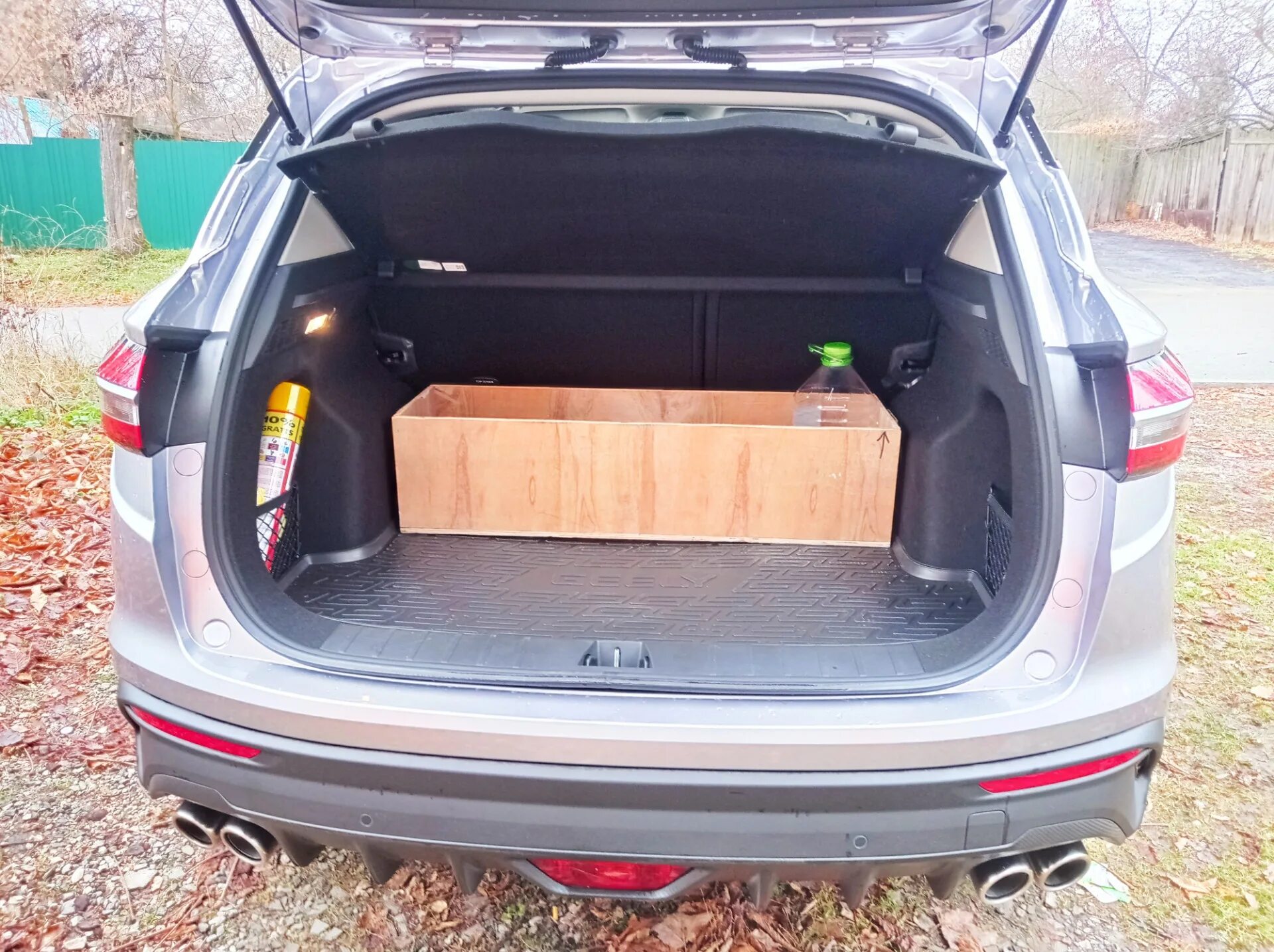 Geely coolray фото багажника Кофр в багажник) - Geely Coolray, 1,5 л, 2020 года аксессуары DRIVE2