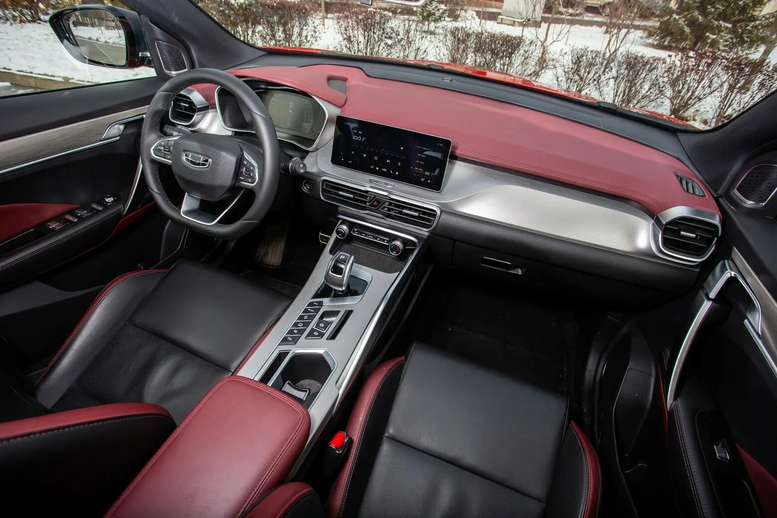 Geely coolray фото салона Салон geely coolray - BestChehol.ru