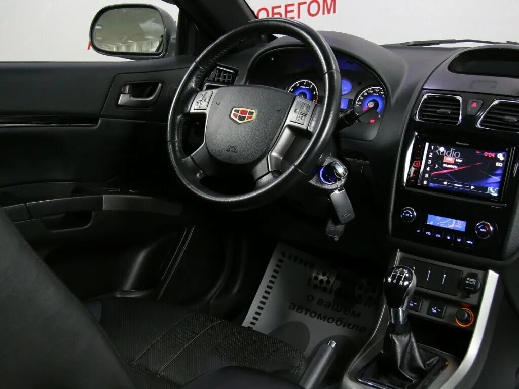 Geely emgrand 7 фото Купить б/у Geely Emgrand бензин механика в Москве: серый 2013 седан 2013 года на