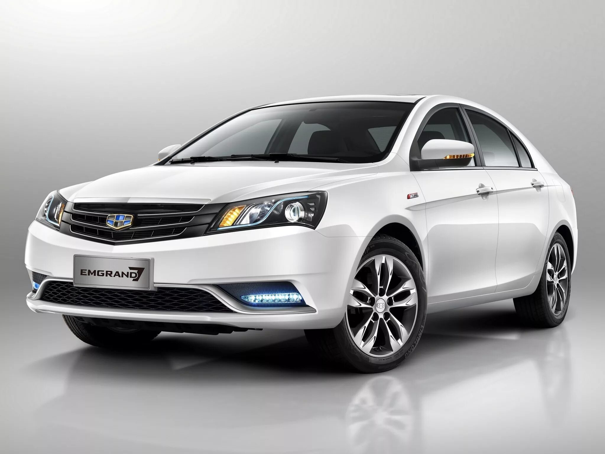 Geely emgrand 7 фото Седан Geely Emgrand 7 отправился к российским дилерам - КОЛЕСА.ру - автомобильны