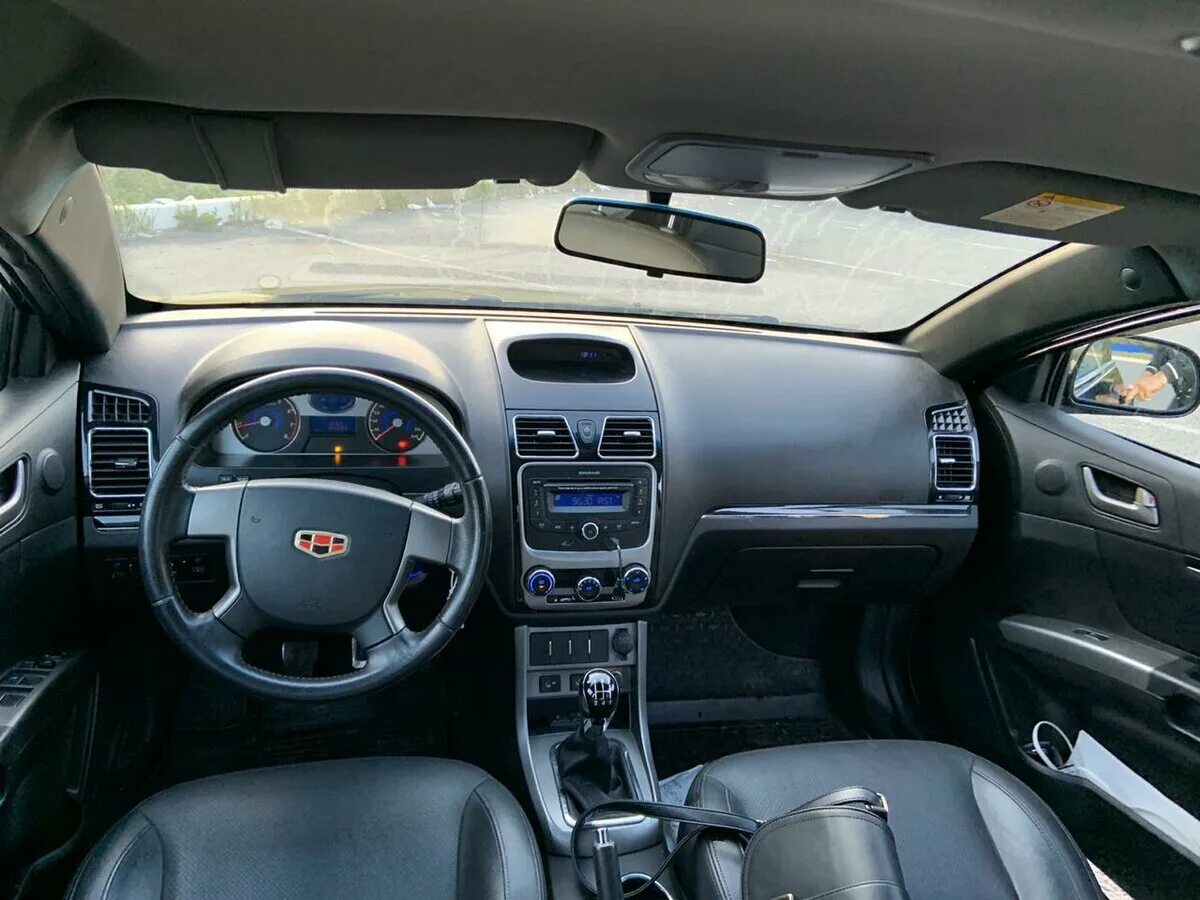 Geely emgrand фото салона Купить б/у Geely Emgrand бензин механика в Калуге: чёрный 2014 седан 2014 года н