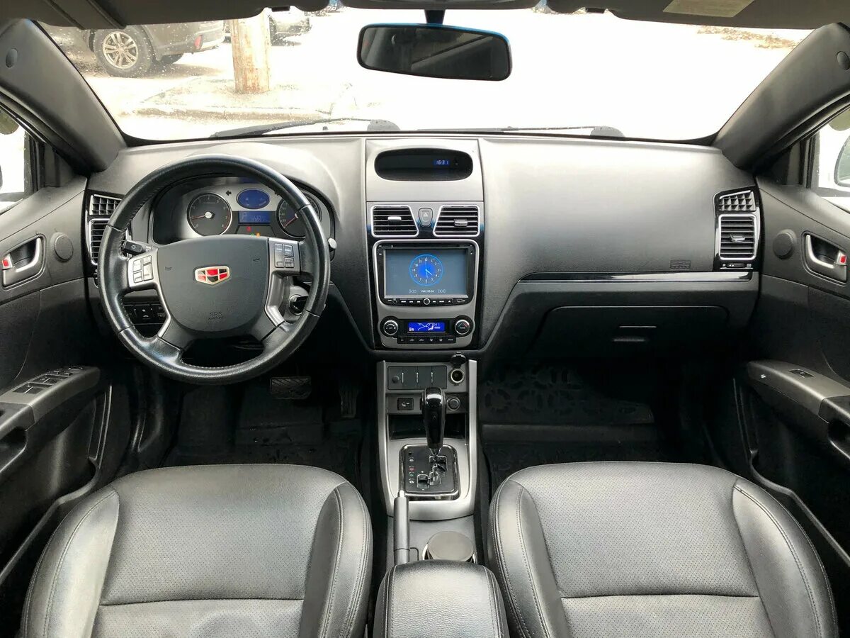 Geely emgrand фото салона Купить б/у Geely Emgrand бензин вариатор в Санкт-Петербурге: серебристый 2014 се