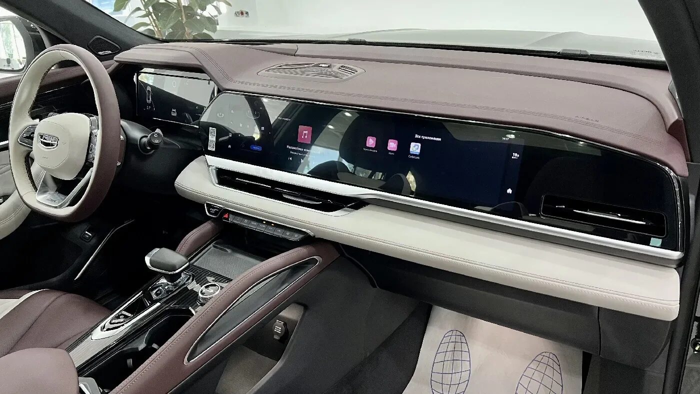 Geely monjaro фото салона Цена на автомобиль Geely Monjaro 2.0 Бензин АКПП 4WD 2023 г. комплектация: Flags