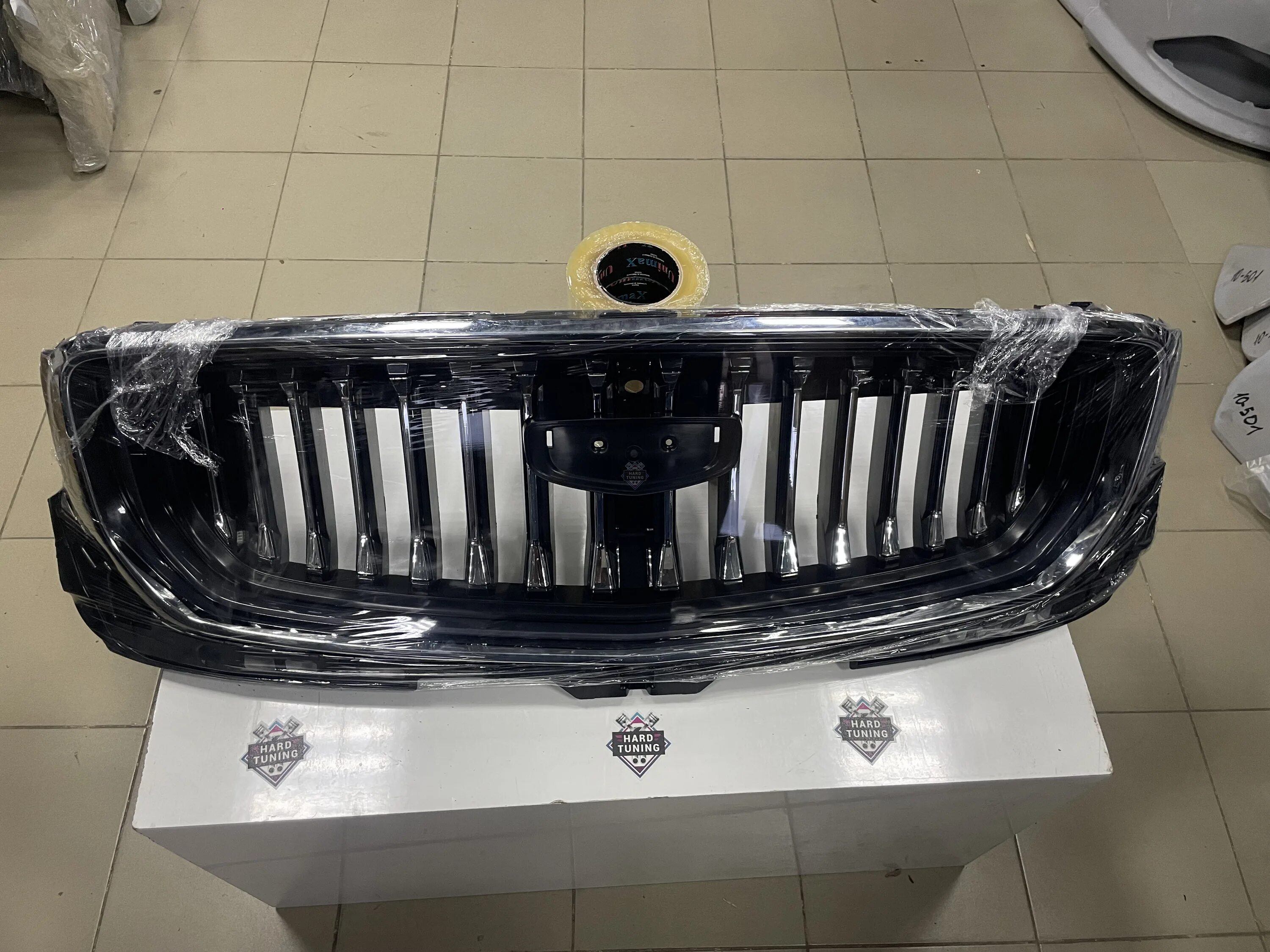 Geely monjaro решетка тюнинг Решетка радиатора штатная Geely Monjaro (2022-Н.В.) Новая. Купить решетка радиат