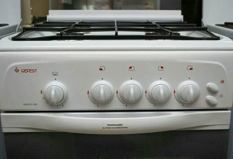Gefest пролетарская ул 288 3 фото Плита газовая Гефест 3200-06 - купить в Твери, цена 5 000 руб., продано 27 авгус