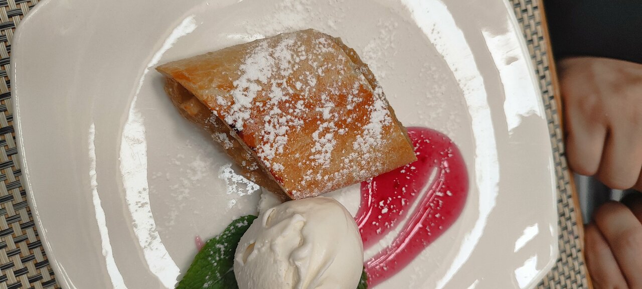 Gelati красная ул 102 фото Фото: Абрау-Дюрсо, кафе, Красная ул., 102, Краснодар - Яндекс Карты