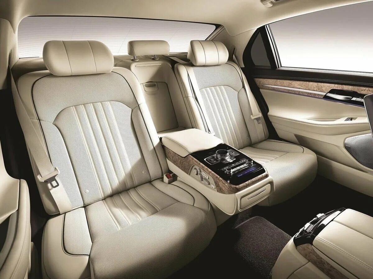 Genesis фото салона Купить б/у Genesis G90 I 3.8 AT (309 л.с.) 4WD бензин автомат в Москве: коричнев