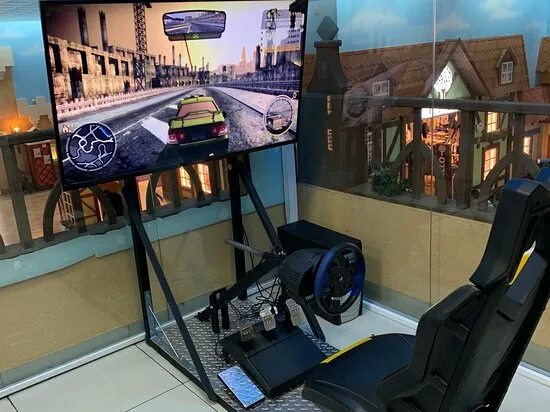 Geniumpark просп энгельса 154 фото Зона Оптики - экспонат наглядно демонстрирующий преломление света в призмах - Pi