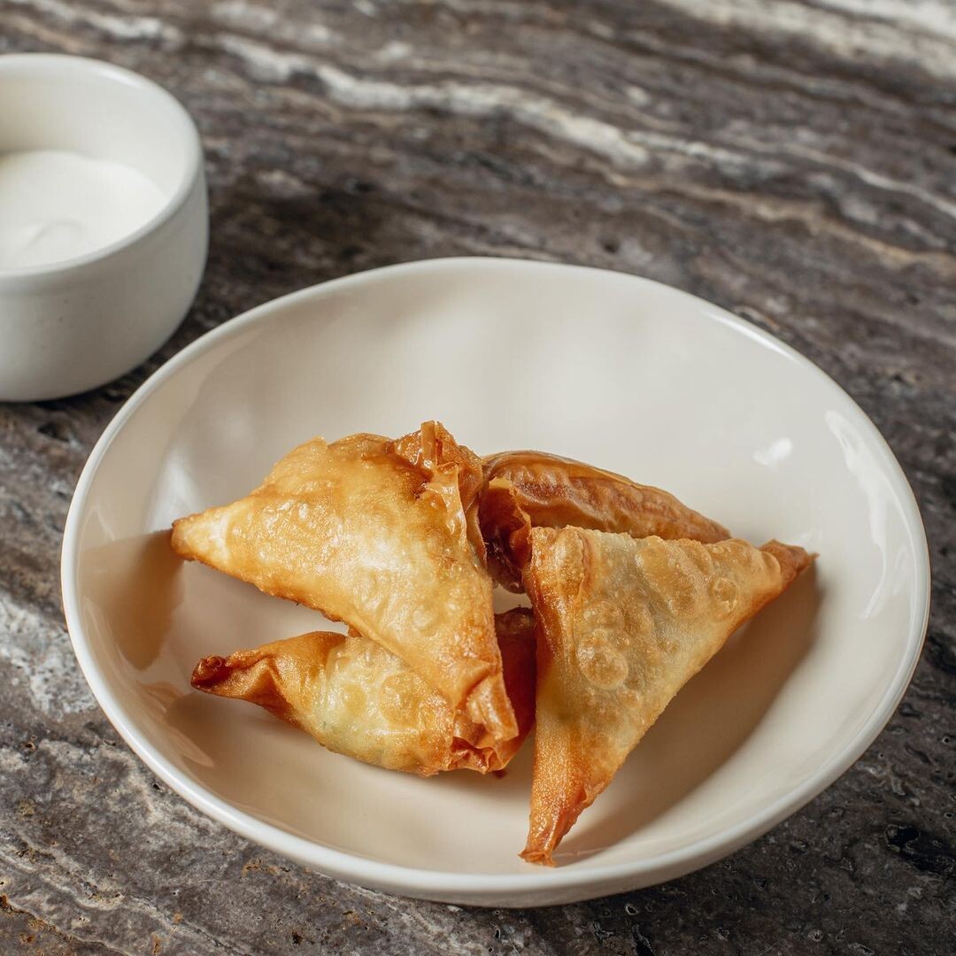 Gentle тверской бул 3 фото Самосы со шпинатом и фетой #cafegentle #gentlecafe #pleasebegentle Gentle Cafe Д