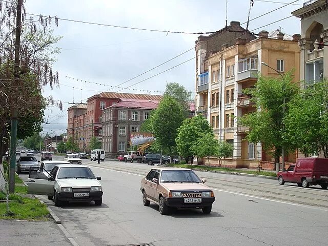 Geograft ул дзержинского 61 владикавказ фото Файл:Ulitsa Chkalova Vladikavkaz.JPG - Википедия