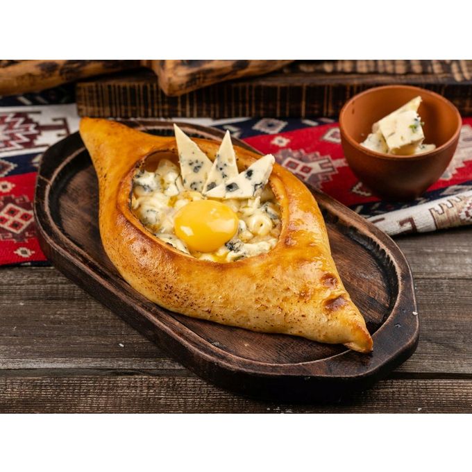 Georgia armenia ул пушкина 16 фото Хачапури по-аджарски с сыром дорблю - купить с доставкой на дом в СберМаркет