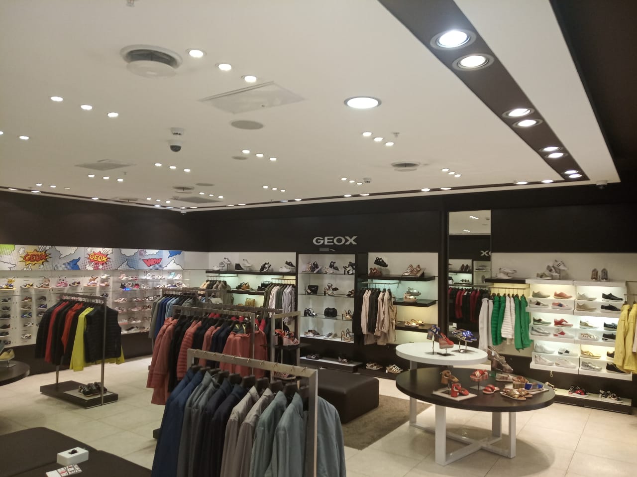 Geox большая тульская ул 13 фото Фото: Geox, магазин обуви, Большая Тульская ул., 13, Москва - Яндекс Карты