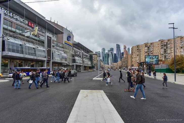 Geox площадь киевского вокзала 2 фото Москва. Новая площадь Киевского вокзала" в блоге "Города и сёла России" - Сделан