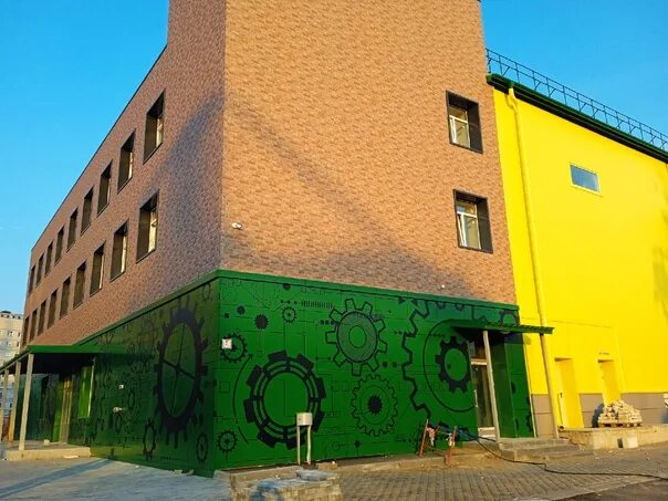 Geoзавод ул василия жуковского 11а киров фото Торговый центр (проектное название ТЦ "Завод") на ул. Василия Жуковского, 11а го