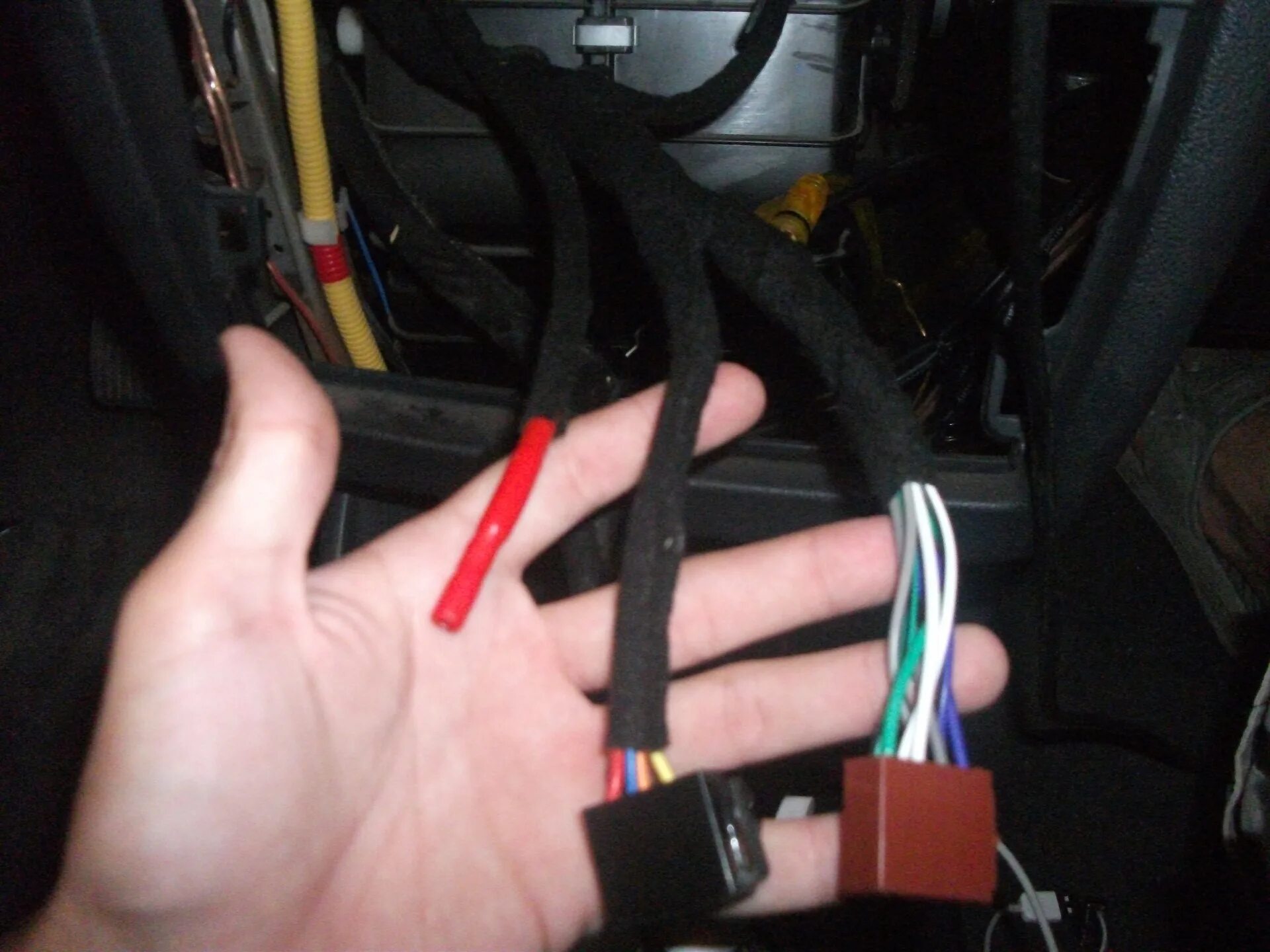 Getz точки подключения Порядок под панелью - Hyundai Getz, 1,6 л, 2007 года аксессуары DRIVE2