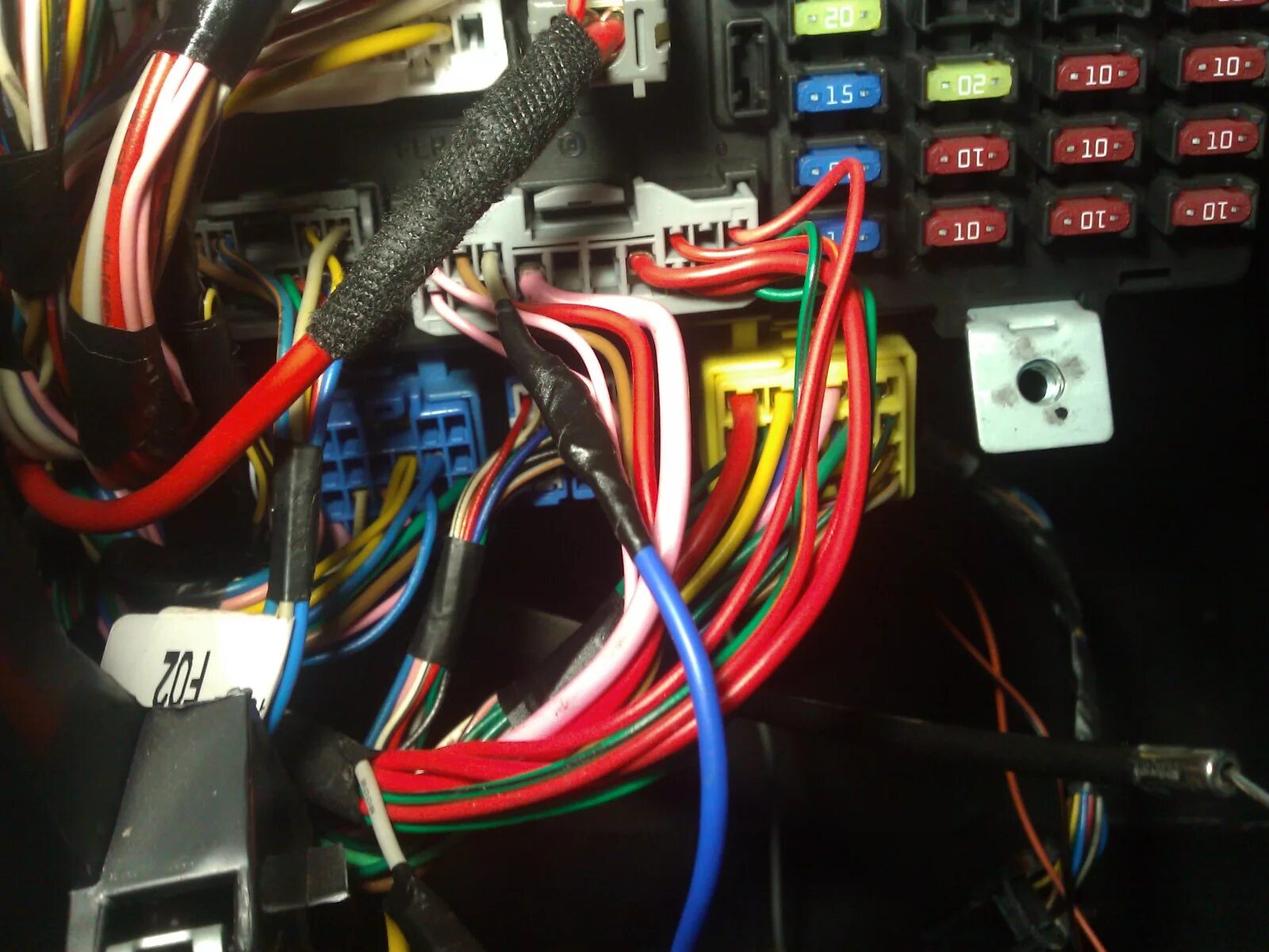 Getz точки подключения Установка сигнализации на Hyundai Getz - DRIVE2